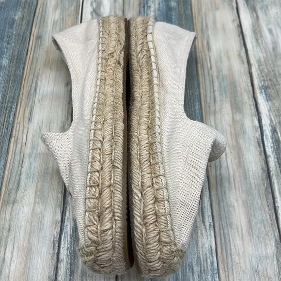 ⭐️Soludos Cherry Embroidered Womens Linen Flat Slip On Espadrilles Shoes 10 - Picture 11 of 12